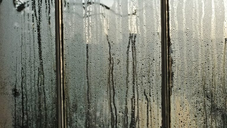how-to-combat-condensation-768x432